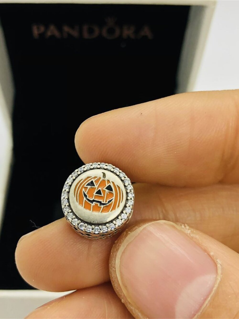 ✨🔥Pandora Halloween Holiday Pumpkin Jack O Lantern Charm - Picture 5 of 7